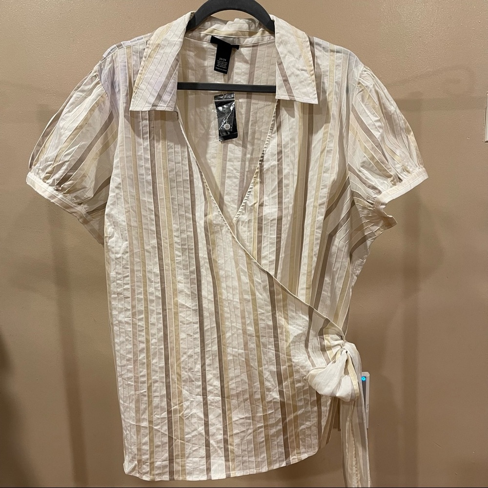 Lane Bryant wrap top size 22/24